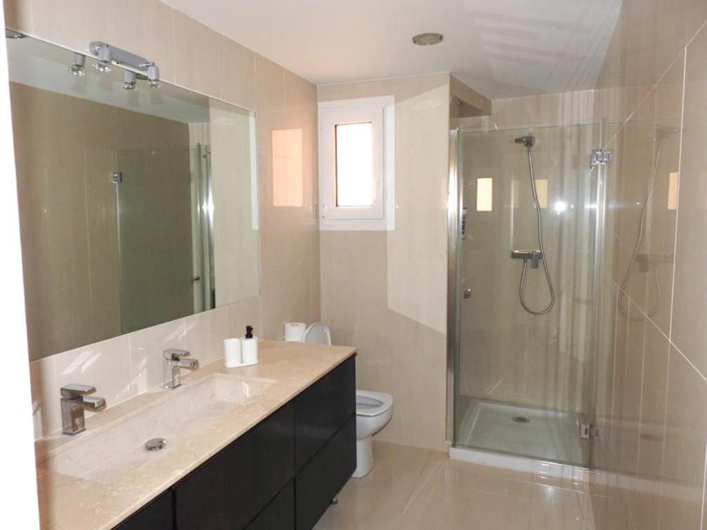 Carihuela Beach Suite Apartment Torremolinos Exterior photo