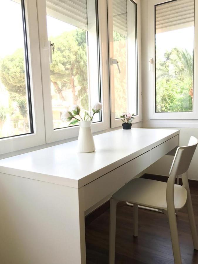 Carihuela Beach Suite Apartment Torremolinos Exterior photo
